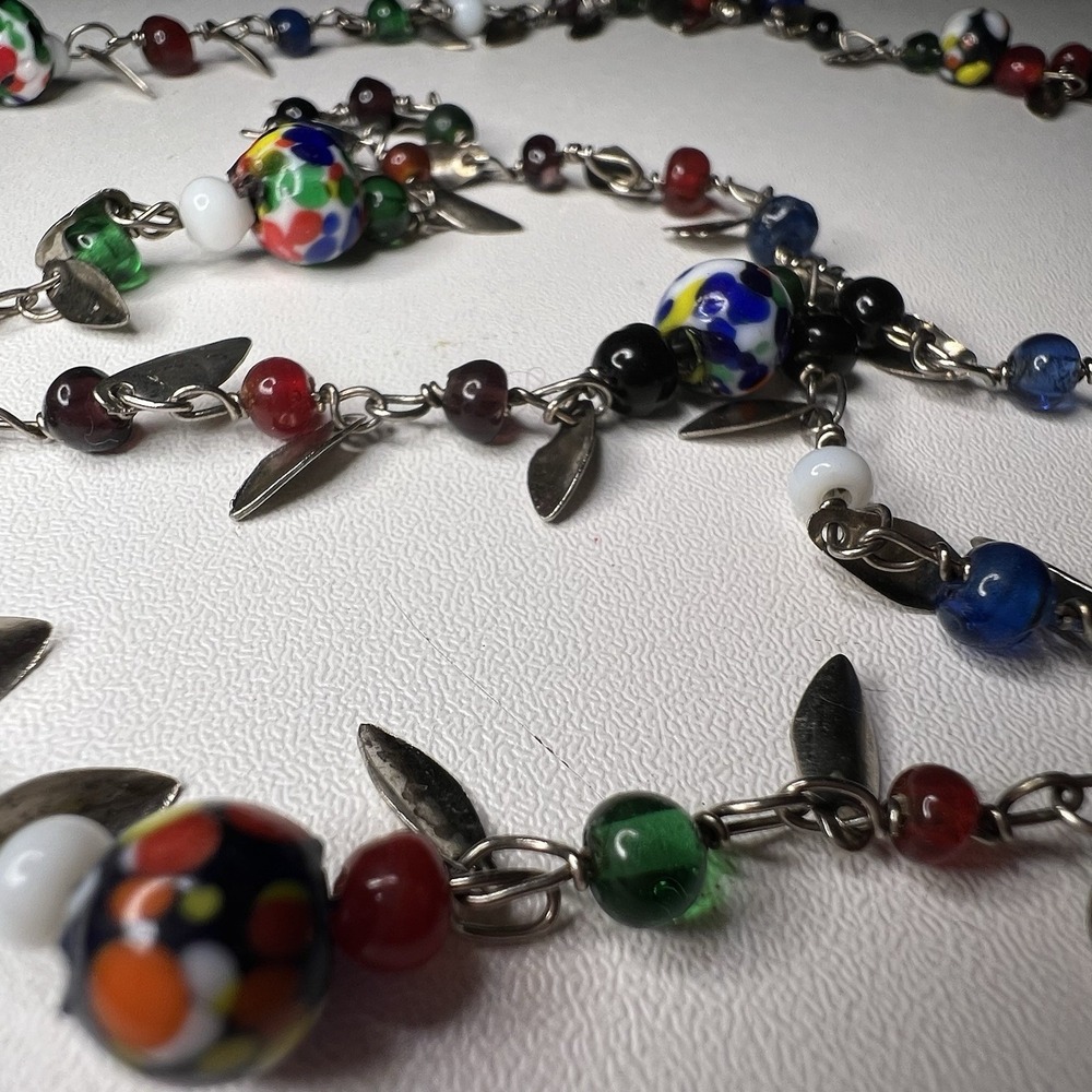Vintage Vibrant Millefiori Glass Beaded Necklace Unique Silver-Toned Leaf Accent